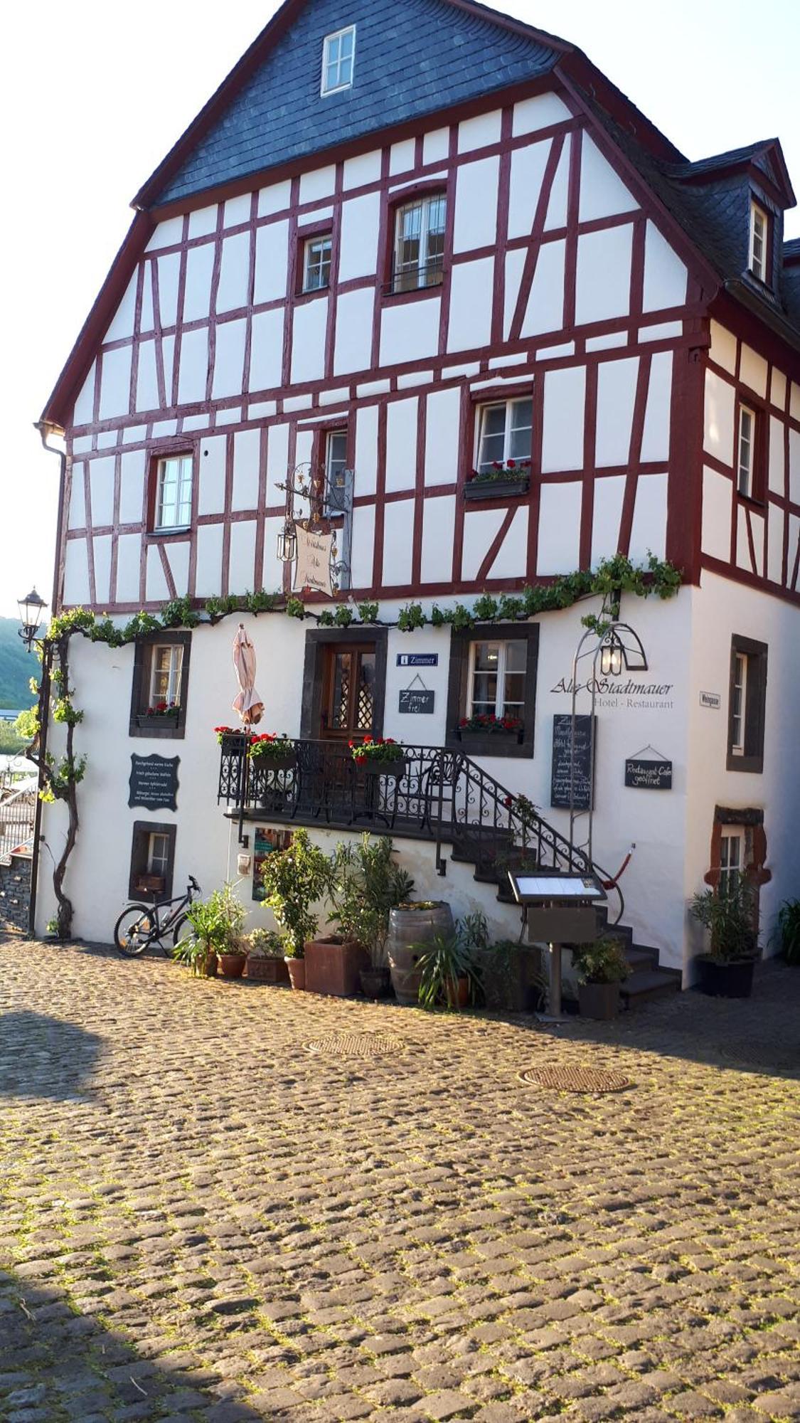 Hotel Restaurant Alte Stadtmauer Beilstein  Exterior photo